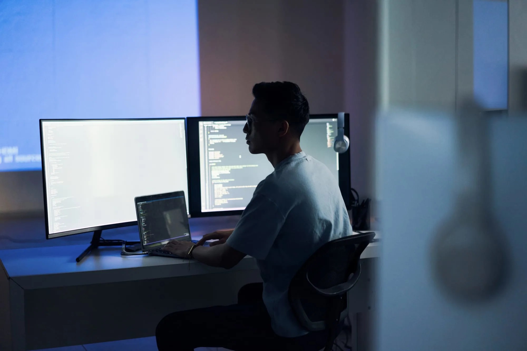 Advanced Website Maintenance: Critical Infrastructure Management Protocols background
